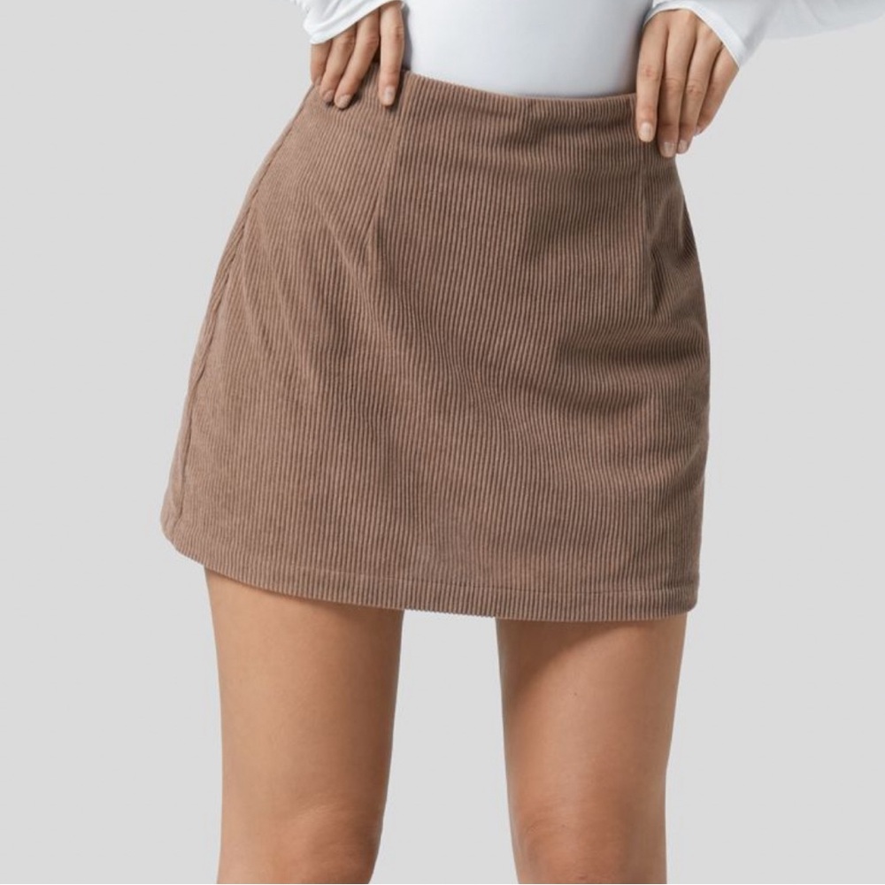 High waisted, invisible zipper two in one mini corduroy skirt